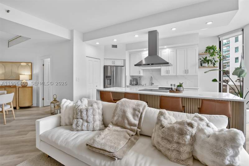 2 bedroom Condominium at 20185 E Country Club Dr 204, The Landmark Condo, Aventura — photo 3