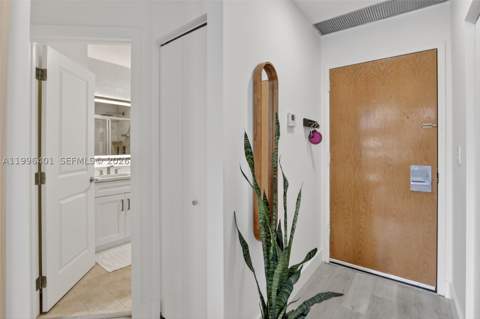 20185 E Country Club Dr 204, Aventura FL - photo 9 of 66