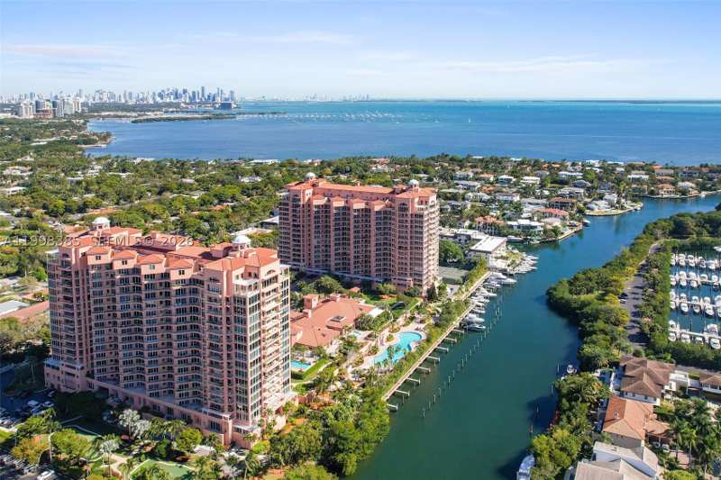 2 bedroom Condominium at 10 Edgewater Dr 7G, The Gables Condo, Coral Gables — photo 1