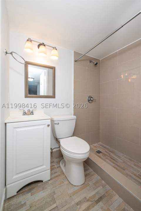 671 NE 195th St 114E, Miami FL - photo 12 of 41