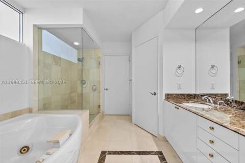 17555 Collins Ave 406, Sunny Isles Beach FL - photo 14 of 33