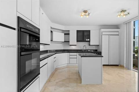 17555 Collins Ave 406, Sunny Isles Beach FL - photo 20 of 33