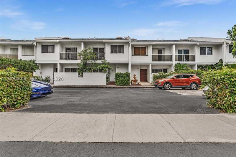 3 bedroom Townhouse at 3601 NE 168th St 108, Seagull Townhomes Condo, North Miami Beach — photo 1