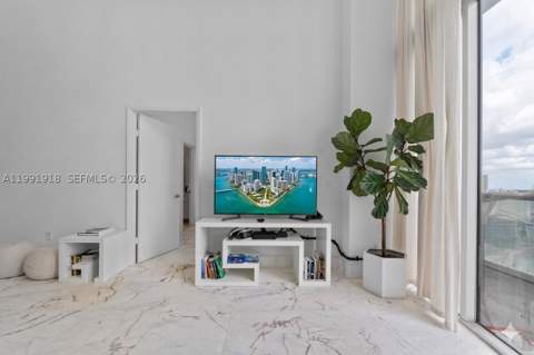 475 Brickell Ave 2209, Miami FL - photo 12 of 38