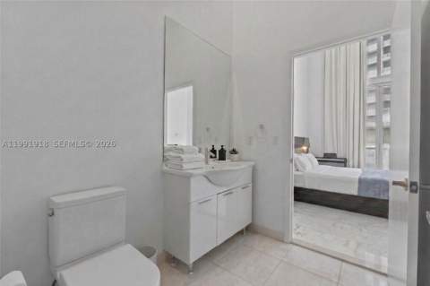 475 Brickell Ave 2209, Miami FL - photo 23 of 38