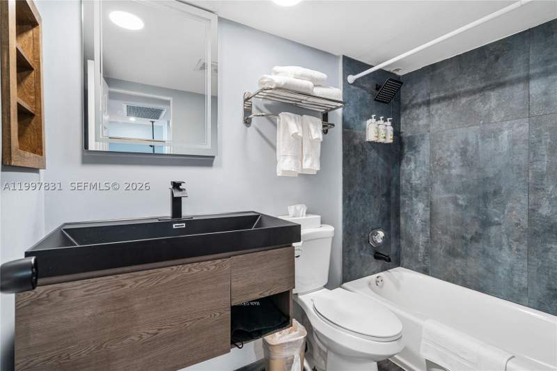 0 bedroom Condominium at 19201 Collins Ave 324, The Aventura Beach Club C, Sunny Isles Beach — photo 4