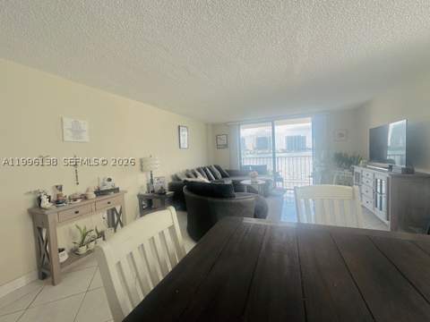 17878 N Bay Rd 307, Sunny Isles Beach FL - photo 10 of 27