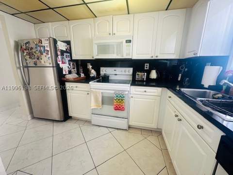 17878 N Bay Rd 307, Sunny Isles Beach FL - photo 13 of 27