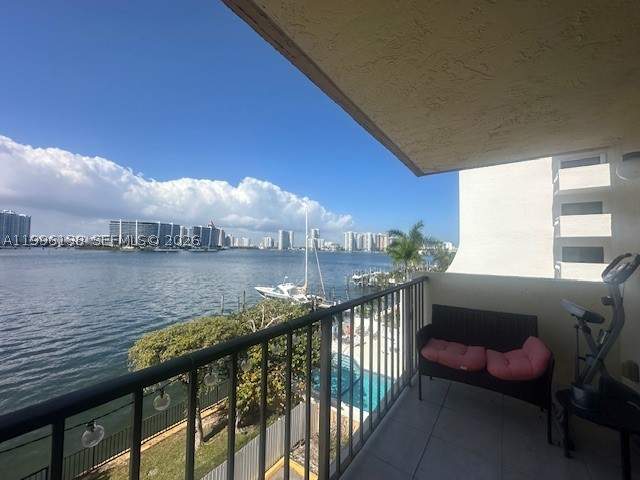 2 bedroom Condominium at 17878 N Bay Rd 307, Bay House Tower Condo, Sunny Isles Beach — photo 5