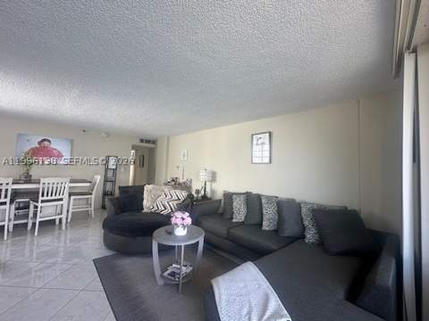 17878 N Bay Rd 307, Sunny Isles Beach FL - photo 7 of 27
