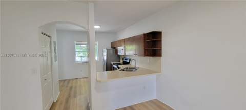 5640 NW 115th Ct 211, Doral FL - photo 11 of 31