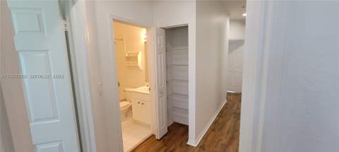 5640 NW 115th Ct 211, Doral FL - photo 19 of 31