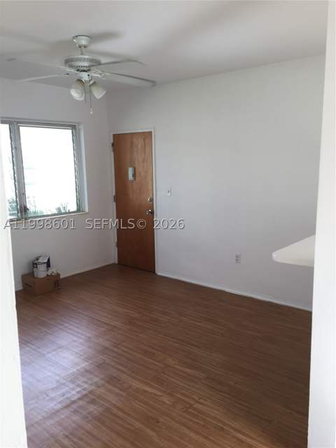 4740 Pine Tree Dr 26, Miami Beach FL - photo 6 of 11