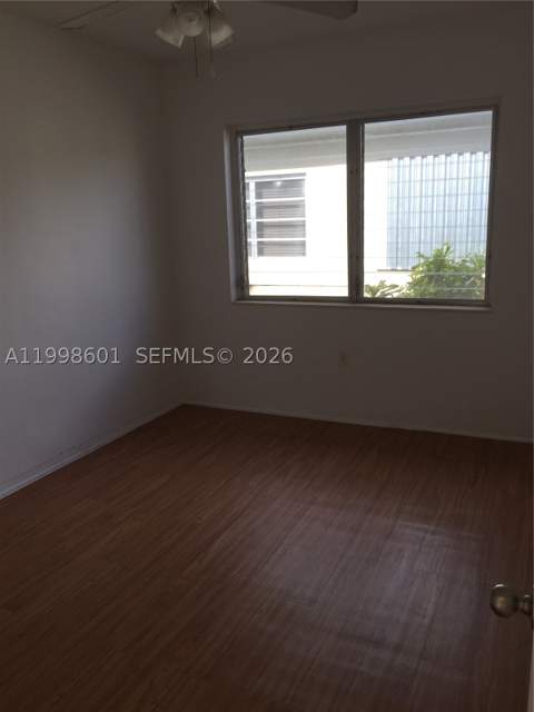 4740 Pine Tree Dr 26, Miami Beach FL - photo 8 of 11
