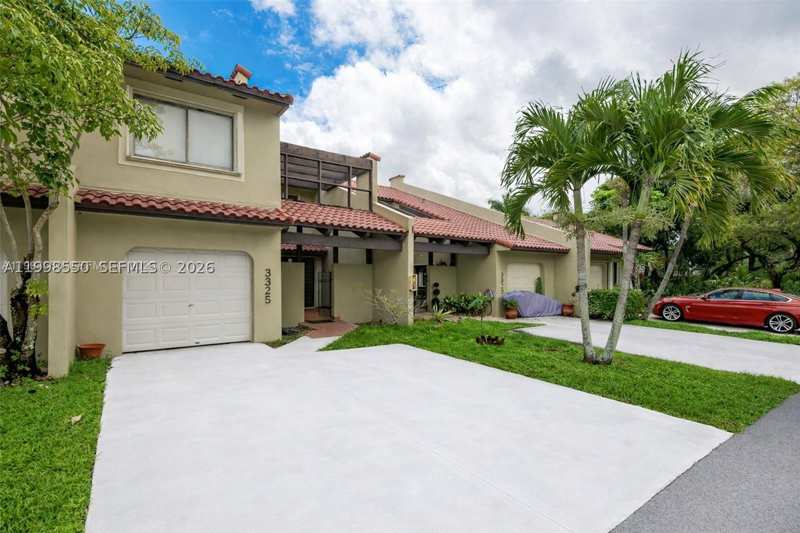3 bedroom Townhouse at 3325 Torremolinos Ave C-44, Costa Del Sol Condo O, Doral — photo 1