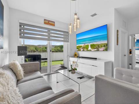7159 NW 102nd Place, Doral FL - photo 17 of 57