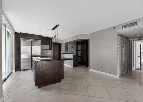 6061 Collins Avenue 23a, Miami Beach FL - photo 7 of 20