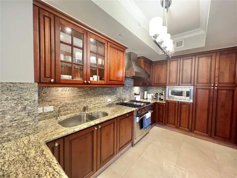 17875 Collins Ave 4305, Sunny Isles Beach FL - photo 6 of 22