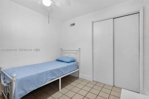 733 W 33rd St, Hialeah FL - photo 15 of 42