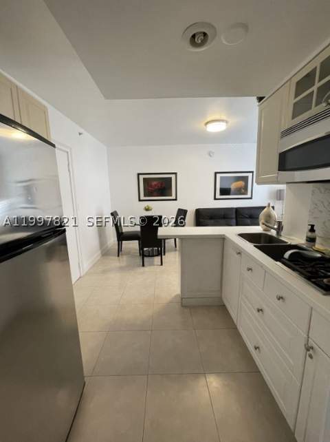 335 Ocean Dr 214, Miami Beach FL - photo 8 of 14