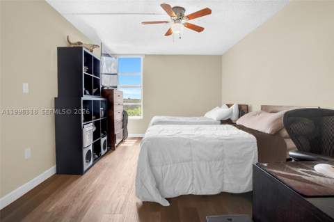 9682 Fontainebleau Blvd 503, Miami FL - photo 12 of 36