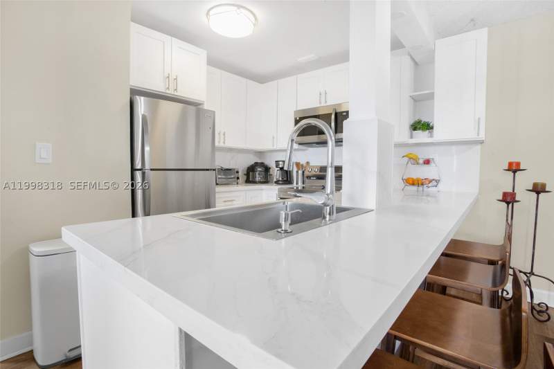 2 bedroom Condominium at 9682 Fontainebleau Blvd 503, Golfview Club Fontaineble, Miami — photo 4