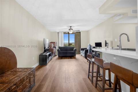 9682 Fontainebleau Blvd 503, Miami FL - photo 8 of 36