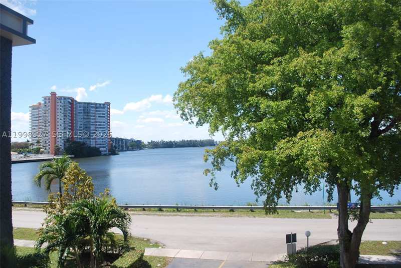 2 bedroom Condominium at 18707 NE 14th Ave 733, Eighth Moorings Condo, Miami — photo 1