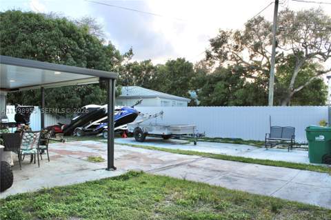17710 SW 102nd Ave, Miami FL - photo 10 of 29