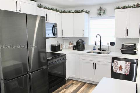 17710 SW 102nd Ave, Miami FL - photo 16 of 29