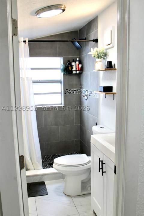 17710 SW 102nd Ave, Miami FL - photo 22 of 29