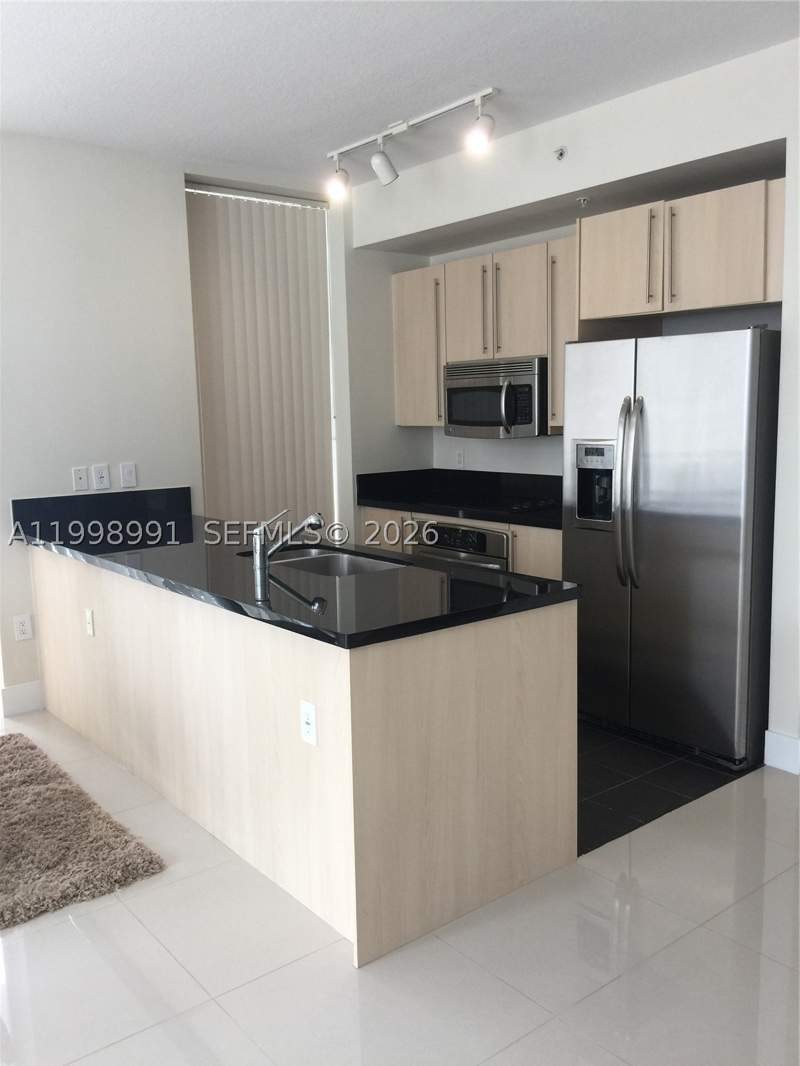 2 bedroom Condominium at 79 SW 12th St 1406-S, The Axis On Brickell Cond, Miami — photo 3