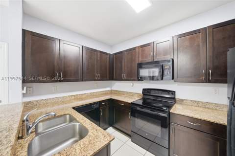 27534 SW 140 Avenue, Homestead FL - photo 10 of 34