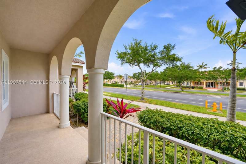 2 bedroom Townhouse at 27534 SW 140 Avenue, Mandarin Lakes, Homestead — photo 4