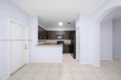 27534 SW 140 Avenue, Homestead FL - photo 8 of 34