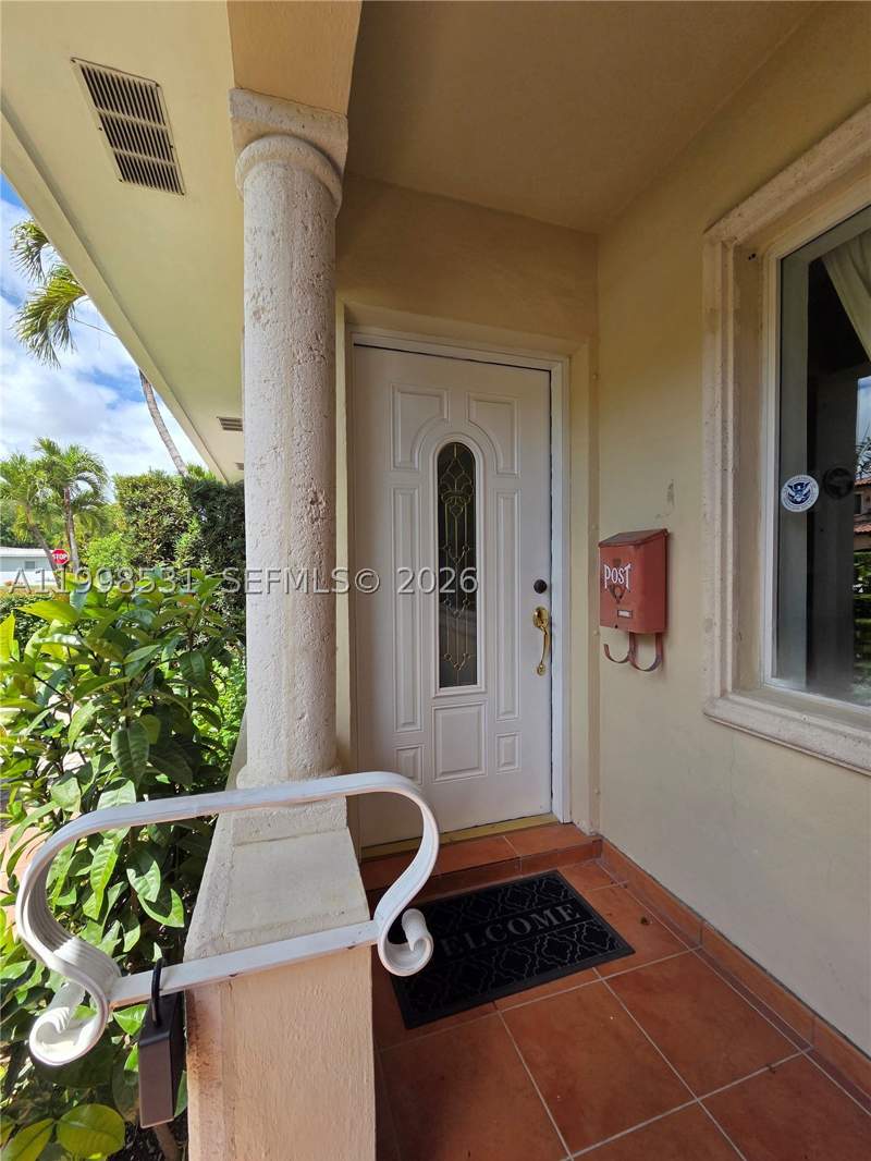 2 bedroom SingleFamilyResidence at 345 Malaga Ave, Coral Gables Crafts Sec, Coral Gables — photo 5