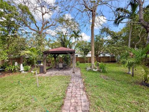 777 NE 144th St, North Miami FL - photo 15 of 22