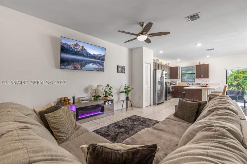 3 bedroom SingleFamilyResidence at 25354 SW 108th Ave, Allapattah Gdns, Homestead — photo 4