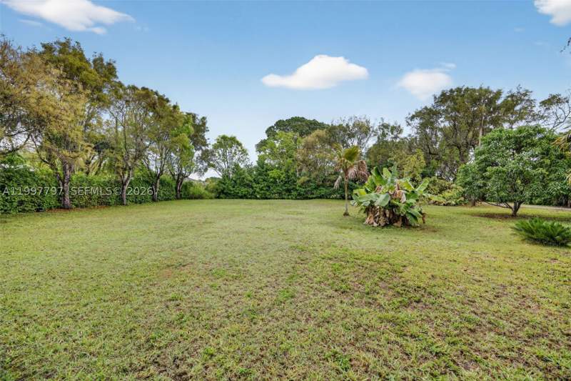 4 bedroom SingleFamilyResidence at 19745 SW 244th St, Dixie Park Heights, Homestead — photo 5