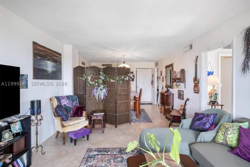 2 bedroom Condominium at 3475 N Country Club Dr 619, Ensenada Condo Bldg E-Ii, Aventura — photo 3