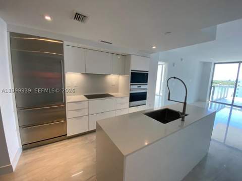 9521 E Bay Harbor Dr 605, Bay Harbor Islands FL - photo 7 of 29
