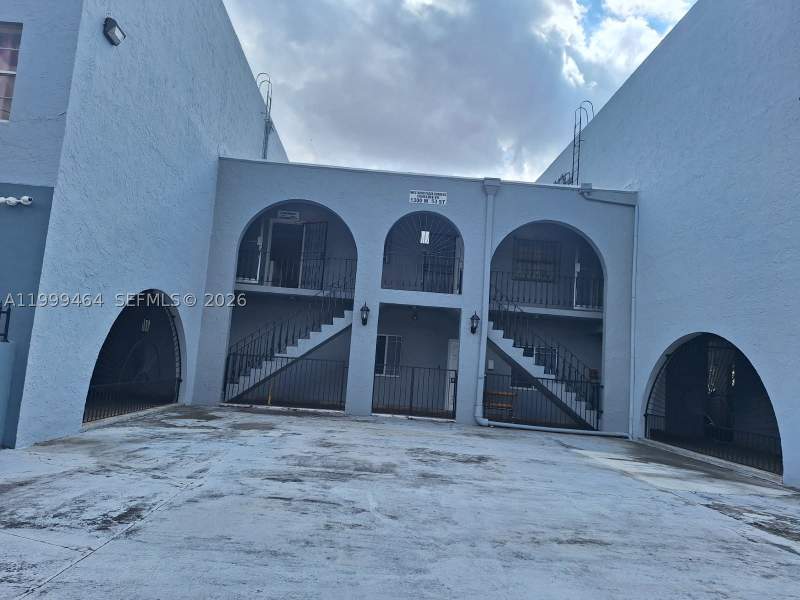 2 bedroom Condominium at 1300 W 53rd St 19, Westland Plaza Gardens Co, Hialeah — photo 2
