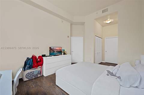 19501 W Country Club Dr 208, Aventura FL - photo 8 of 26
