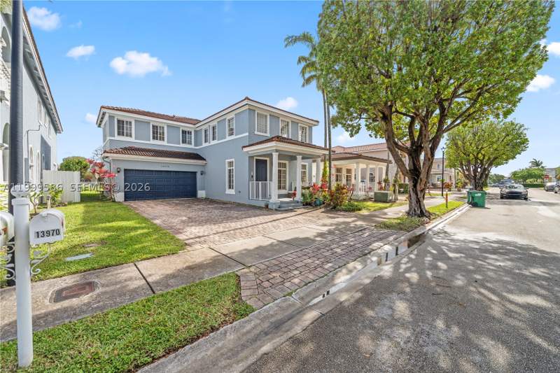 3 bedroom SingleFamilyResidence at 13970 SW 276th Way, Mandarin Lakes, Homestead — photo 3
