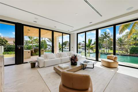 770 Lake Rd, Miami FL - photo 16 of 39