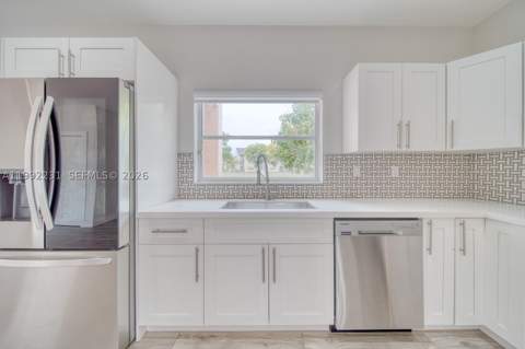 15261 SW 108th Ter, Miami FL - photo 9 of 36