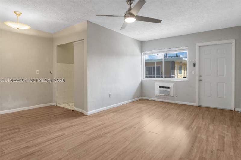 1 bedroom Condominium at 8129 Abbott Ave 10, Orleans House Condo, Miami Beach — photo 5
