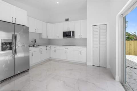 16345 SW 303rd St, Homestead FL - photo 7 of 19