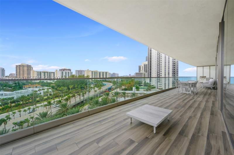 2 bedroom Condominium at 18975 Collins Ave 605, 18975 Collins Condo, Sunny Isles Beach — photo 4