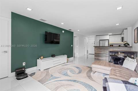 6545 Indian Creek Dr 306, Miami Beach FL - photo 10 of 25